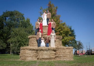WI-Wedding-SunflowerHill-Country-Chic-Photography-Round-Bale