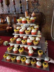 WI-Wedding-SunflowerHill-Cupcakes-Sunflowers