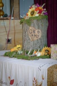 WI-Wedding-SunflowerHill-Sunflowers-Horns-Card-Box-Tree